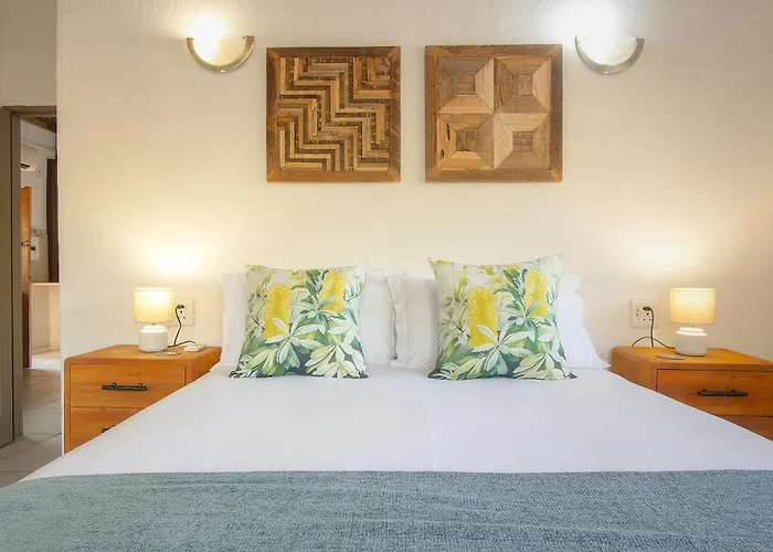 Eye Of Kruger - Spacious Holiday Home With Splash Pool And Boma
