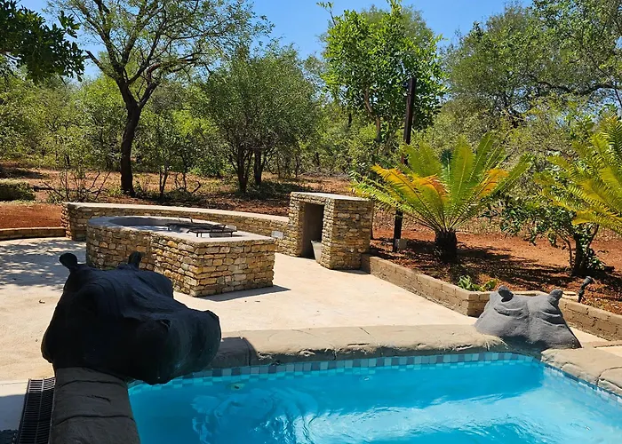 Eye Of Kruger - Spacious Holiday Home With Splash Pool And Boma